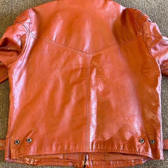 Vintage Beautiful Leather Jacket ( with no Brand Label). See Pics - Picture 9 of 16
